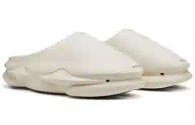 M Stand x EQLZ Equalizer 1050 Beige