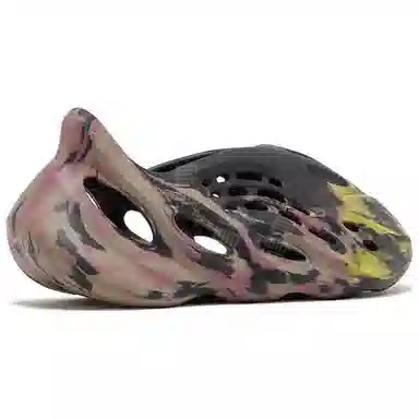 adidas Yeezy Foam Runner "MX Carbon"