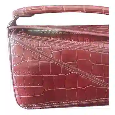 LOEWE Puzzle