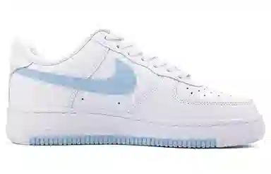 Nike Air Force 1 Low "Triple White"