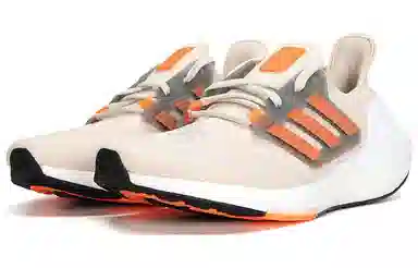 adidas Ultraboost 22