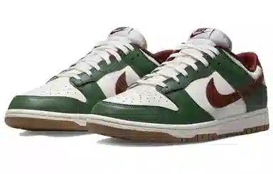 Nike Dunk Low "Gorge Green"