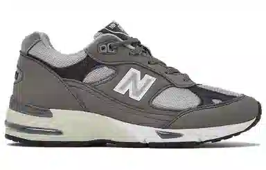 New Balance 991