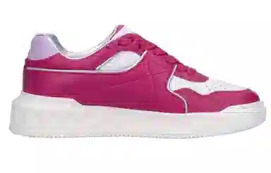 Valentino One Stud Leather Low Top Sneakers Pink