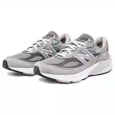 New Balance V6