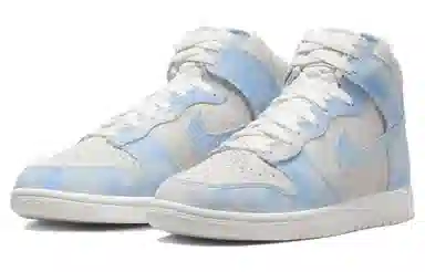 Nike Dunk "Tread in the Clouds"