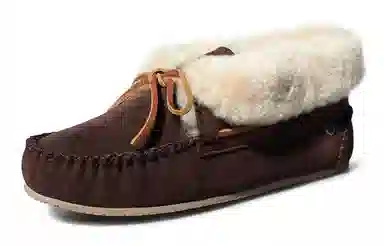 Minnetonka Lace-Up Round Toe Ankle Snow Boots Chocolate