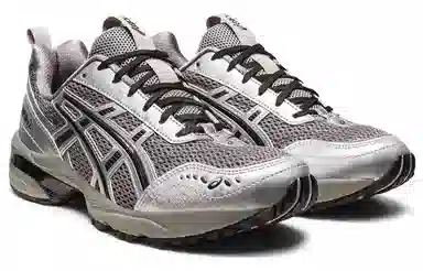 Freja Wewer x Asics Gel-1090 V2