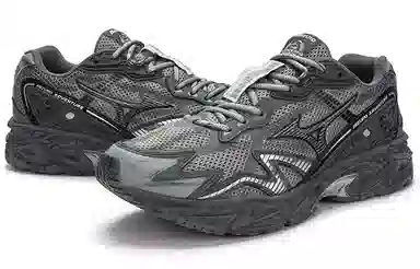 x Mizuno Adventure Twe