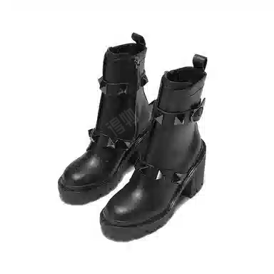 Valentino Roman Stud 8.5cm