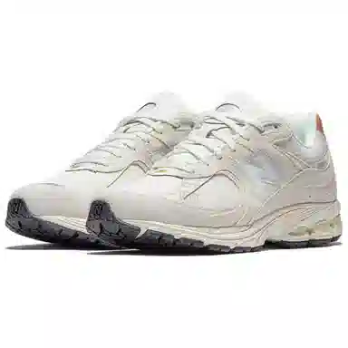 New Balance NB 2002R