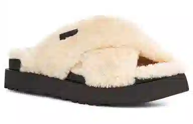 UGG FUZZ SUGAR CROSS