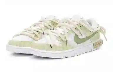 Nike Dunk Low ESS