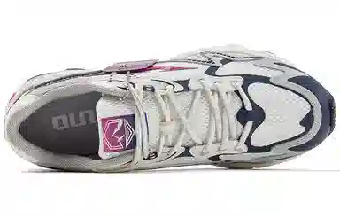 Mizuno Adventure Twe