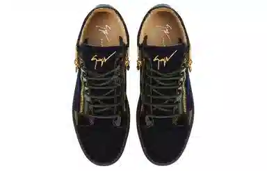 giuseppe zanottiGZ Kriss