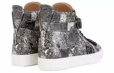 giuseppe zanottiGZ Coby