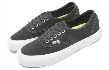 Vans Authentic VR3
