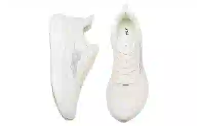 特步 柔软舒适 防滑耐磨减震 低帮 跑步鞋 帆白