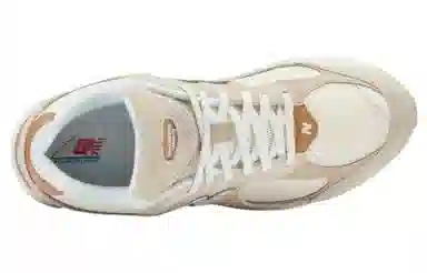 New Balance NB 2002R
