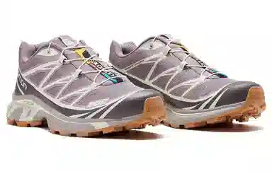 SALOMON XT-6