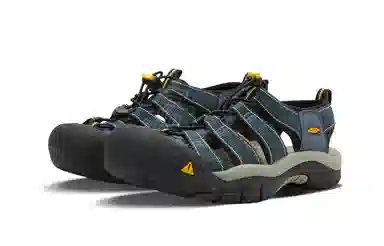KEEN Newport H2