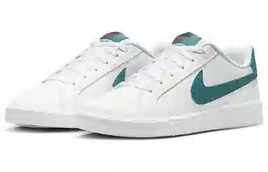 Nike Court Royale