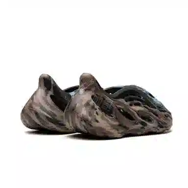 adidas Yeezy Foam Runner "MX Cinder"