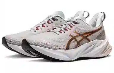 Asics Novablast 3 LE