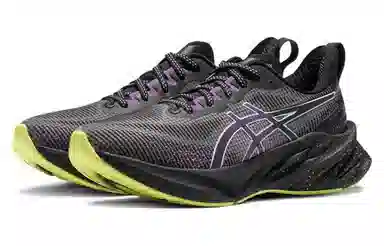 Asics Novablast 3 LE