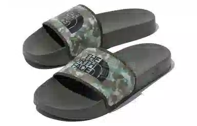 The North Face Base Camp Slide Green