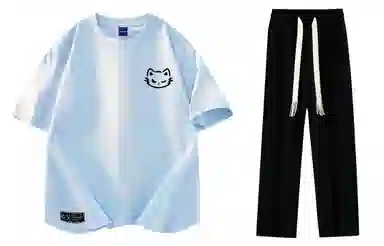 LA'T.WEEKEND 260g Logo