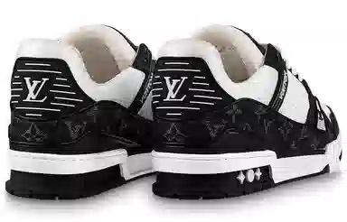 Louis Vuitton Trainer White Black