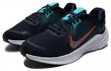Nike Quest 5 Black Green