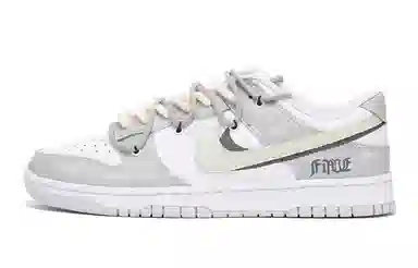 Nike Dunk vibe