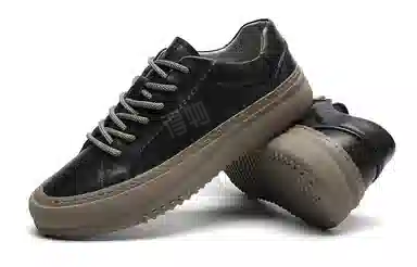 C°BANNER Low Top Sneakers Black