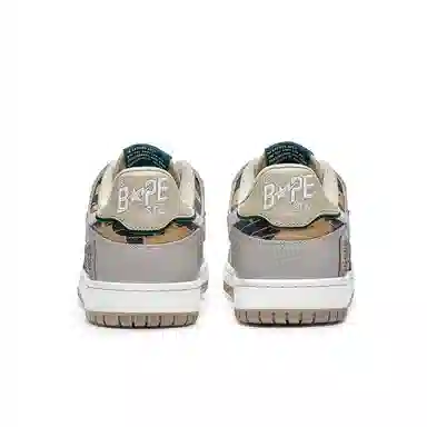 A BATHING APE