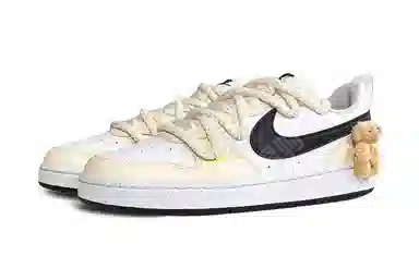 Nike Court Borough GS