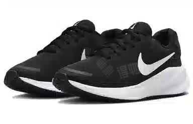 Nike Revolution 7 Black