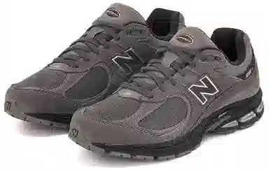 New Balance NB 2002R