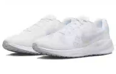 Nike Revolution 7 White