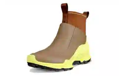 Natacha Ramsay-Levi x ecco Biom C Trail