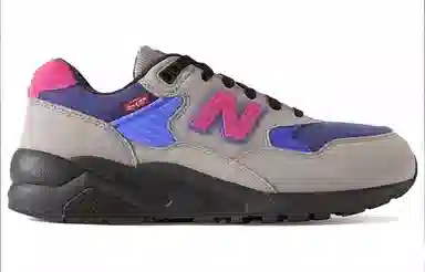 Levi's x New Balance 580