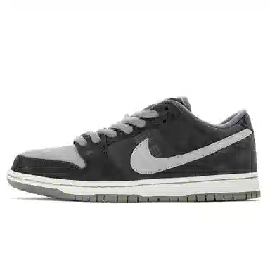 Nike Dunk SB "Dust Noir"