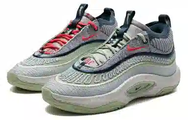 Nike Cosmic Unity 3