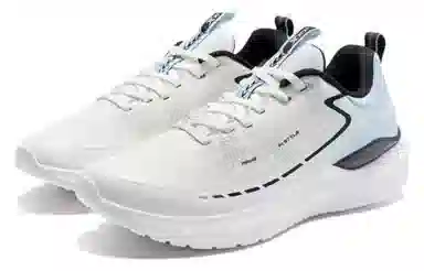 特步 时尚防滑耐磨 低帮跑步鞋 男款 灰白色