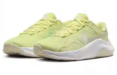 Nike Legend Essential 3 Logo