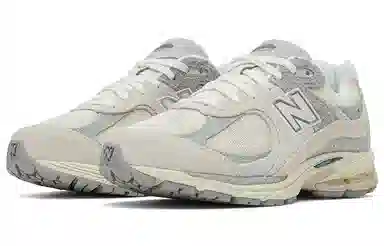 New Balance NB 2002R