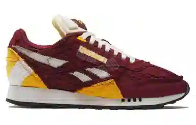 MARKET x Reebok Classic Leather