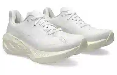 Asics Novablast 4