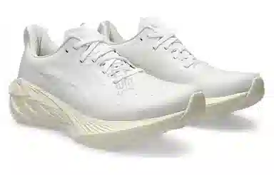 Asics Novablast 4